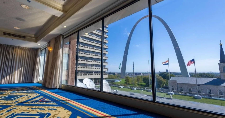 Hotels Within Walking Distance to Busch Stadium, St. Louis: Stay Close to the Game