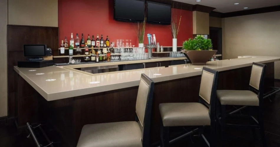 Hotels Within Walking Distance to Busch Stadium, St. Louis: Stay Close to the Game